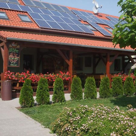 Hotel Selsky Dvur Vyškov Exterior foto